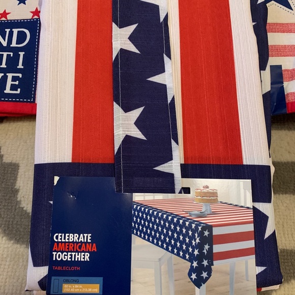 Red white & blue cookout set! - Picture 1 of 4